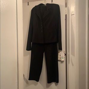 Suit Us 3 pc women’s suit jacket pants & skirt